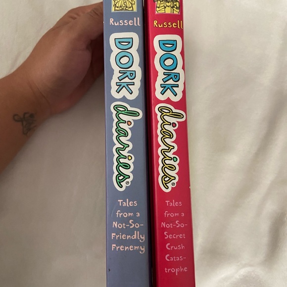 Dork Diaries lot of 2 books (#11 & #12) - Picture 10 of 10